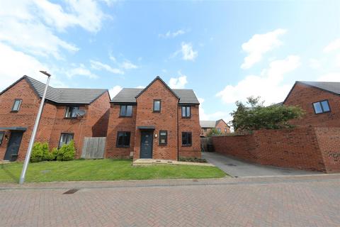 3 bedroom detached house for sale, Joe Tasker Way, Kingswood, Hull