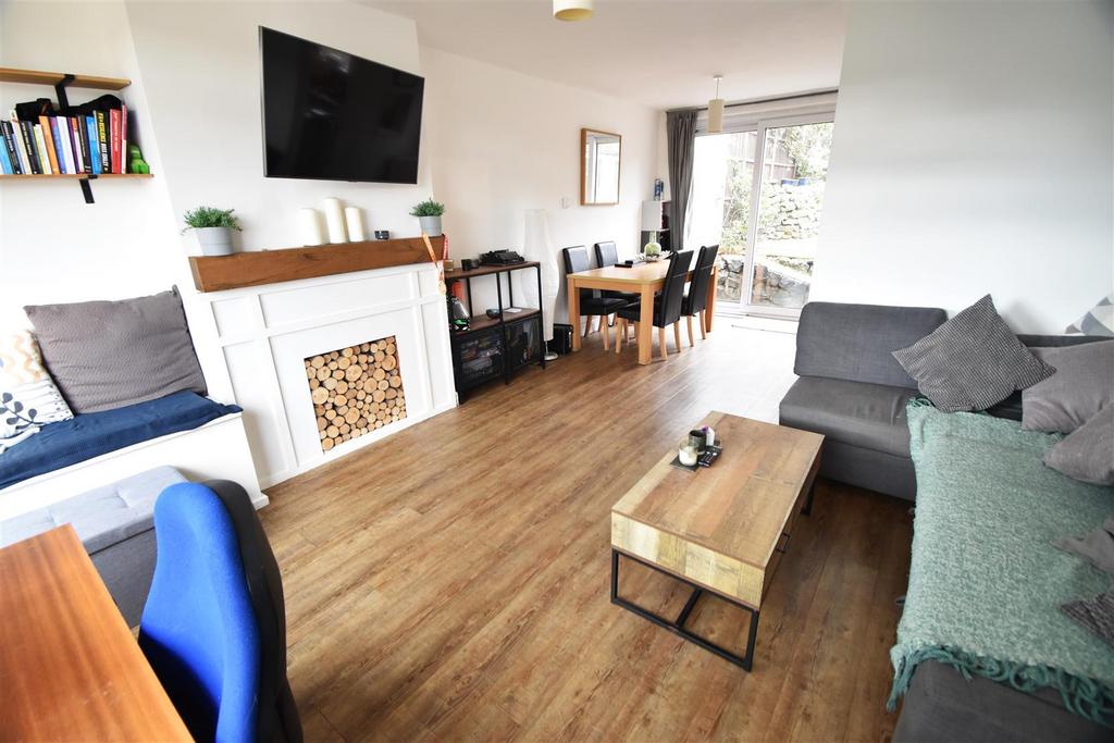 Beach Road East, Portishead 3 bed semidetached house for sale £375,000