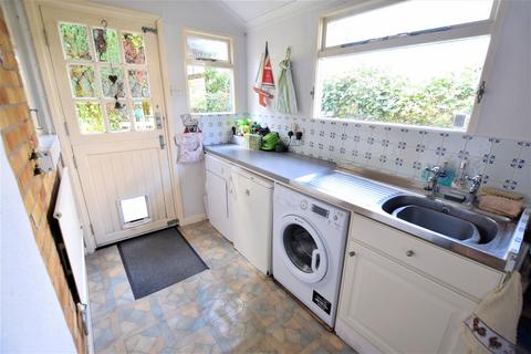 70 Mendip Road, Portishead, Bristol, BS20 6DG