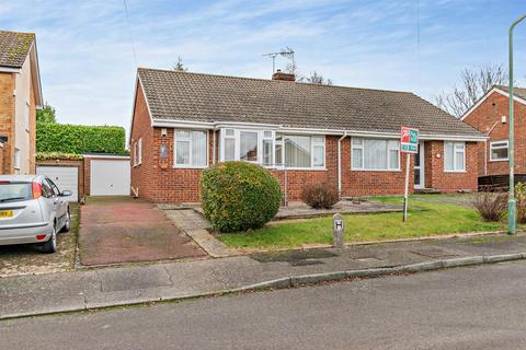 2 bedroom semi-detached bungalow for sale - Biddenden Close, Bearsted, Maidstone