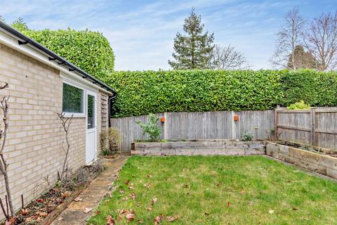 2 bedroom semi-detached bungalow for sale - Biddenden Close, Bearsted, Maidstone