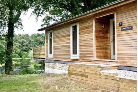 2 bedroom lodge for sale, Indio Lake, Bovey Tracey, Newton Abbot