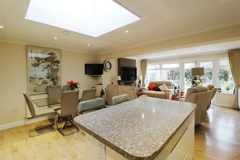 19 Paddock Mead, Harlow, CM18 7RP