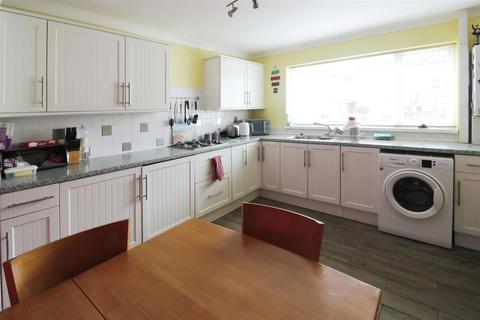 51 Tithelands, Harlow, CM19 5NB