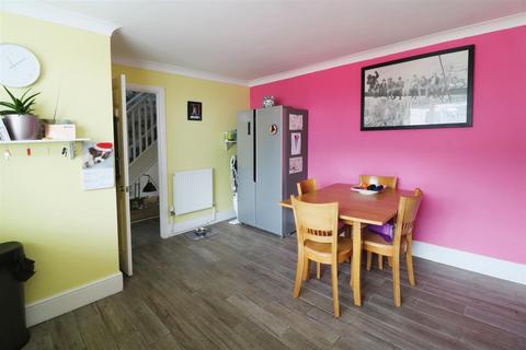 51 Tithelands, Harlow, CM19 5NB