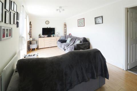 51 Tithelands, Harlow, CM19 5NB