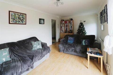 51 Tithelands, Harlow, CM19 5NB