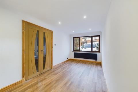 19 Ffordd Ddu, Pyle, Bridgend, CF33 6JG