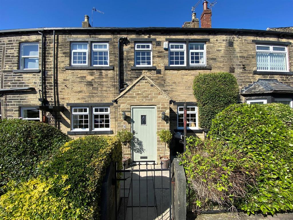 Melbourne Street, Farsley 3 bed terraced house for sale £280,000