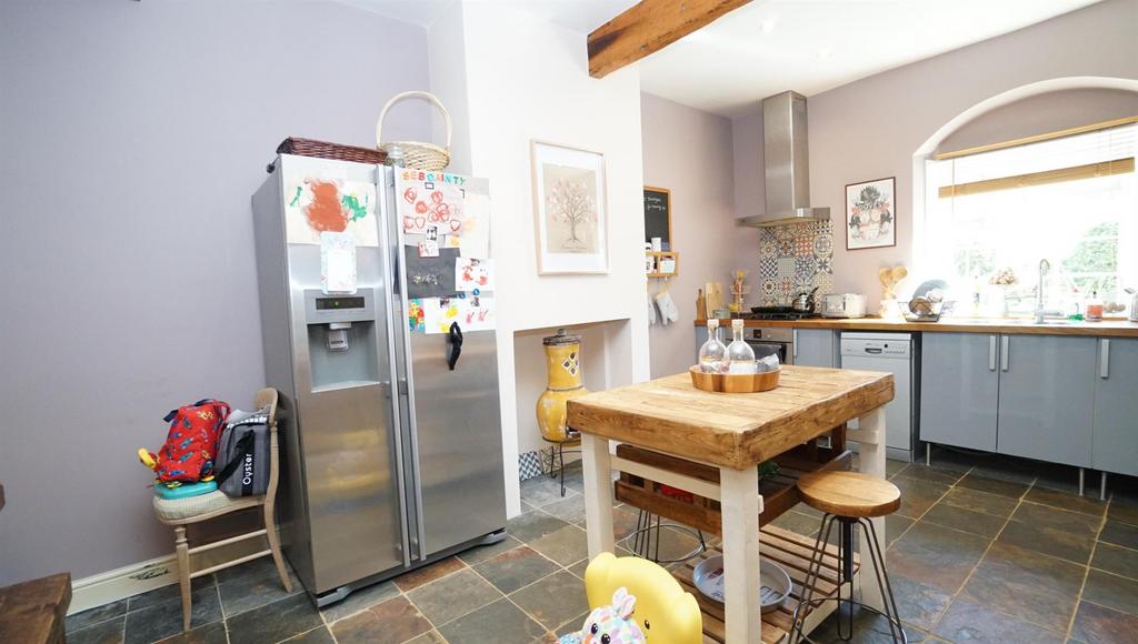 Kitchen 5
