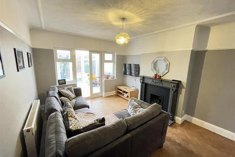 3 bedroom semi-detached house for sale - Hillfield Drive, Pensby, Wirral