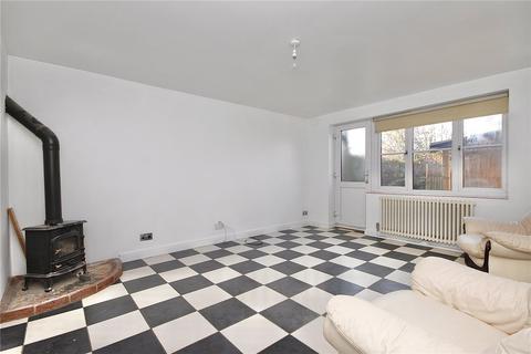 6 Loraine Way, Bramford, Ipswich, IP8 4JR