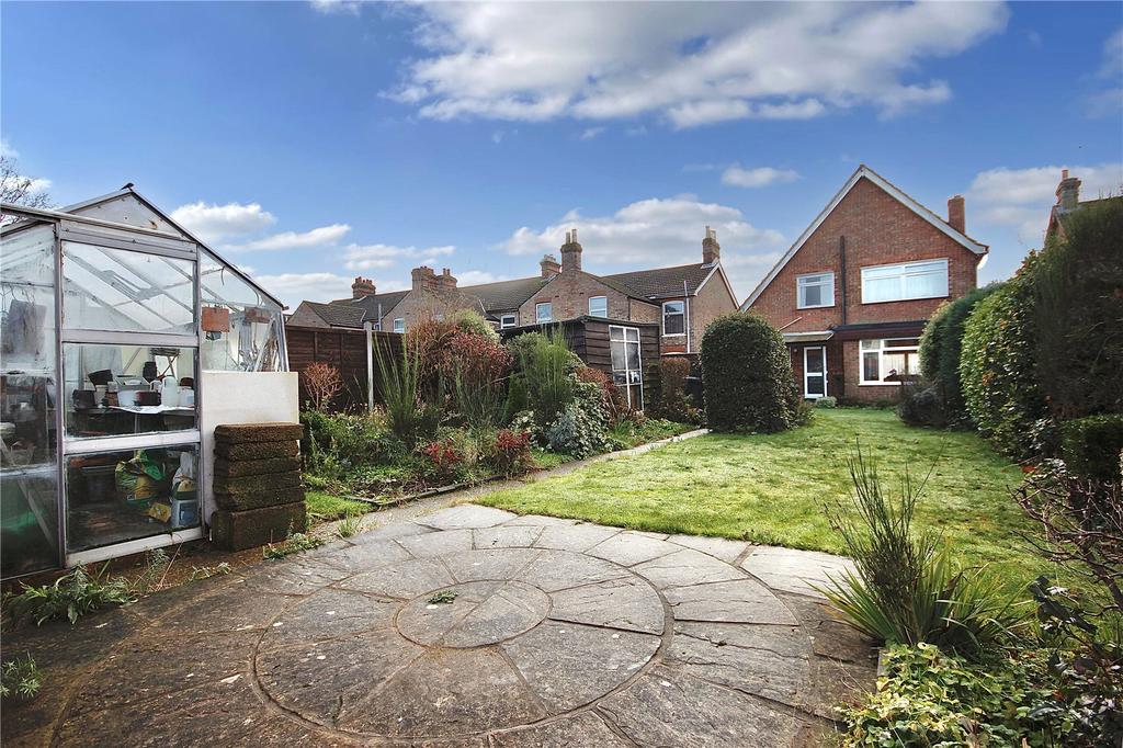 Nacton Road, Ipswich, Suffolk, IP3 3 bed detached house for sale £290,000