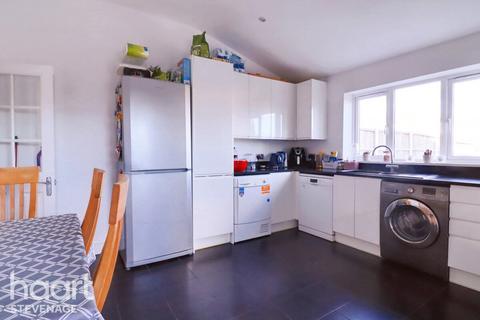 307 Archer Road, Stevenage, SG1 5HF