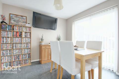 21 Nightingale Walk, Stevenage, SG2 0QE