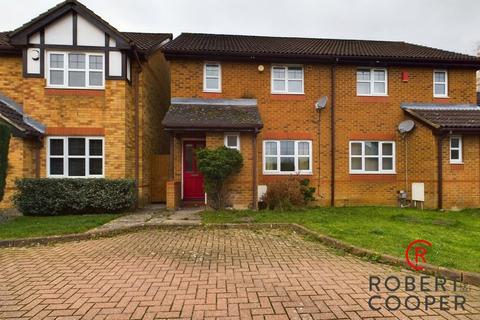 3 bedroom semi-detached house for sale - Wilder Close, Eastcote, Ruislip, Middlesex, HA4