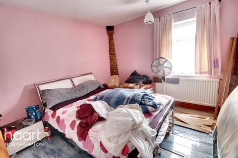 14 Brook Lane, Northampton, NN5 7HL