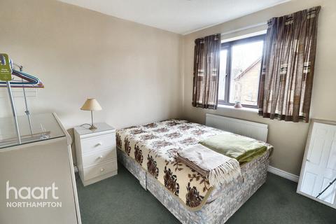 3 bedroom detached house for sale - Stuart Close, Northampton