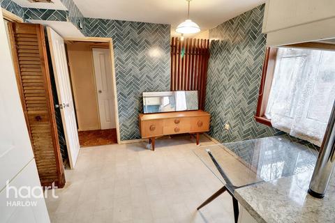 3 bedroom end of terrace house for sale - The Maples, Harlow