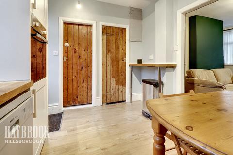 383 Halifax Road, Sheffield, S6 1AF