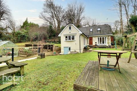 3 bedroom detached house for sale - Johns Road, Tatsfield
