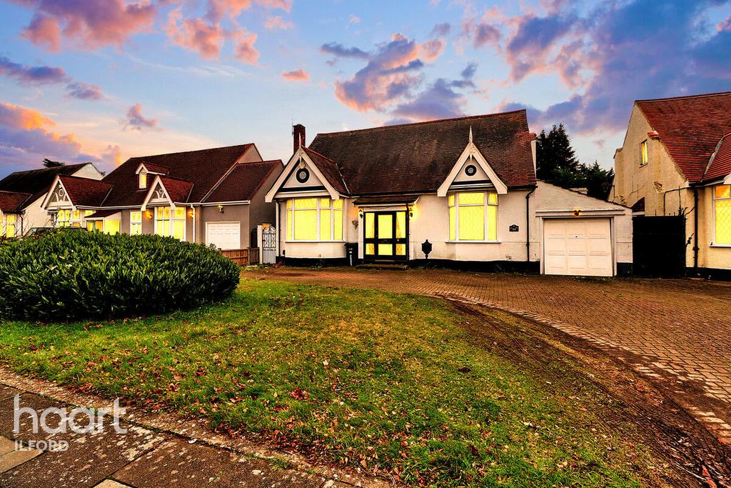 Parkway, Ilford 2 bed bungalow for sale £750,000