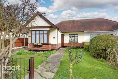 3 bedroom semi-detached bungalow for sale - Mornington Avenue, Rochford