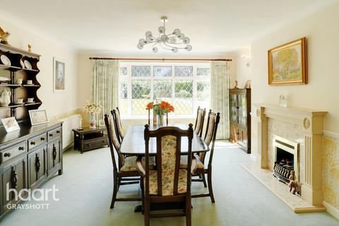 Kismet Tower Road, Hindhead, GU26 6SW