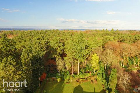 Kismet Tower Road, Hindhead, GU26 6SW