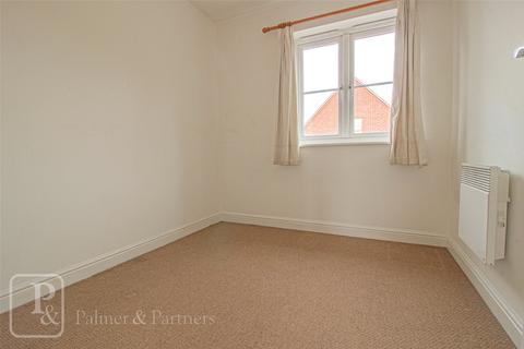 2 bedroom semi-detached house to rent, Chapman Place, Colchester, Essex, CO4