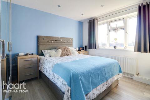 2 bedroom apartment for sale - Salcombe Road, London