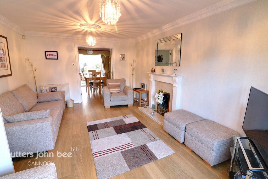 Kings Croft, Cannock 4 bed detached house for sale £400,000