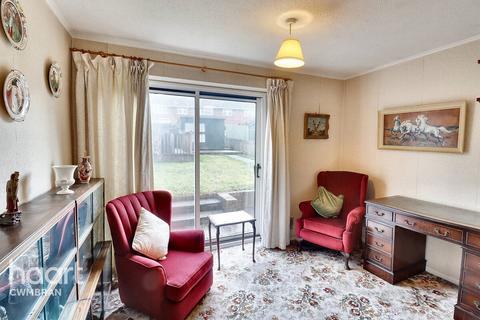 3 bedroom end of terrace house for sale, Kidwelly Road, Cwmbran