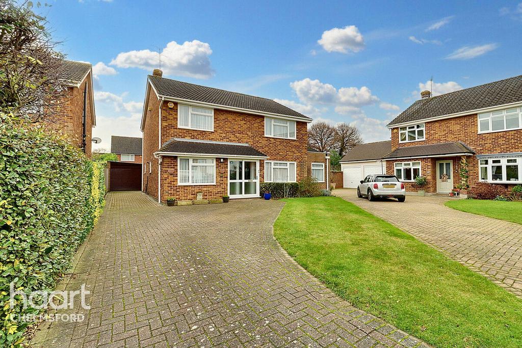 Court Gardens, Chelmsford 4 bed detached house for sale £800,000
