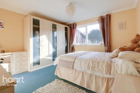 3 bedroom detached bungalow for sale, Constable Avenue, Clacton-On-Sea