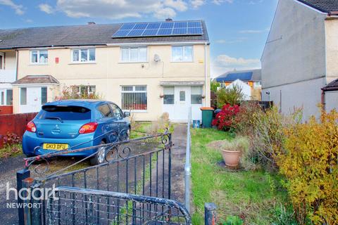 3 bedroom end of terrace house for sale - Livale Road, Newport