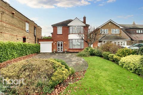4 bedroom detached house for sale, Eastwood Road, Rayleigh
