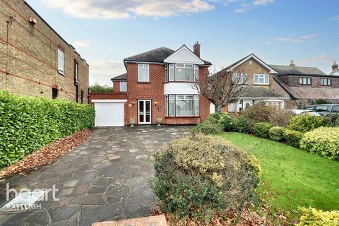 4 bedroom detached house for sale, Eastwood Road, Rayleigh