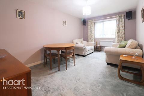 2 bedroom flat for sale, Church Street, Swindon