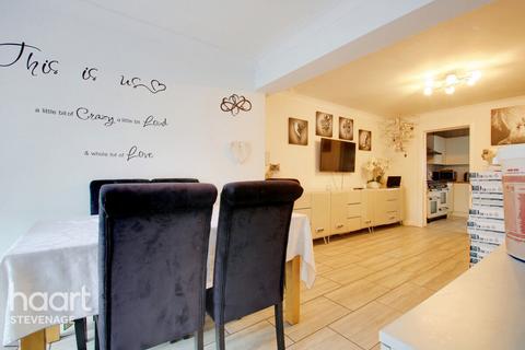 32 Sleaps Hyde, Stevenage, SG2 8JP