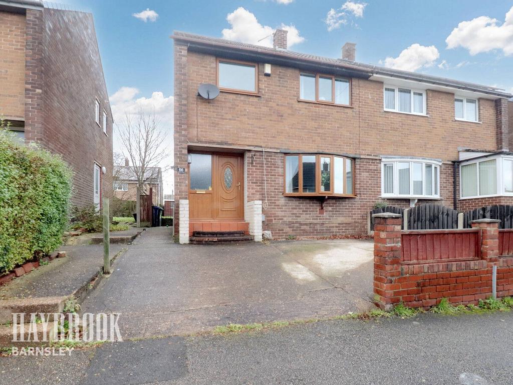 Lytham Avenue, Monk Bretton 3 bed semidetached house for sale £140,000