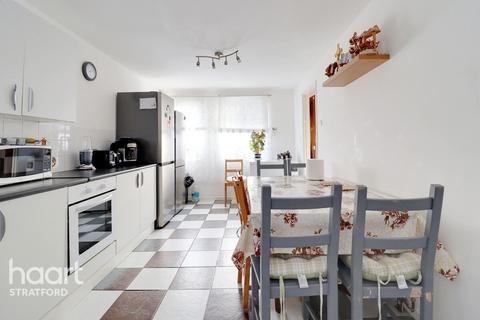 1 Walnut Gardens, London, E15 1LL