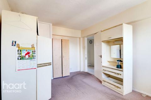36 Gillman Drive, London, E15 3JS