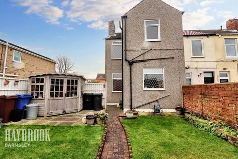 2 Cross Hill, Brierley, Barnsley, S72 9LE