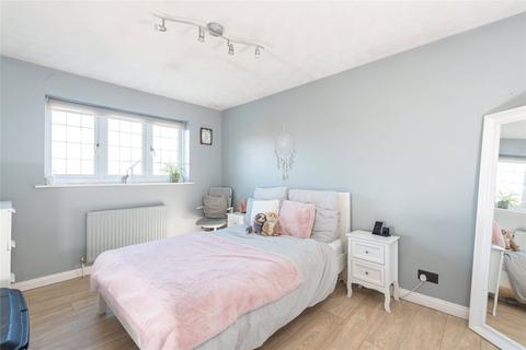 25 Brett Drive, Bromham, Bedford, MK43 8RE