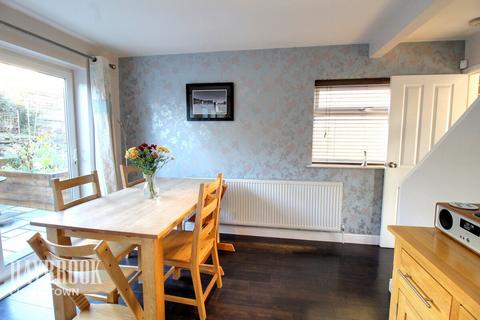 128 Broad Inge Crescent, Chapeltown, Sheffield, S35 1RU