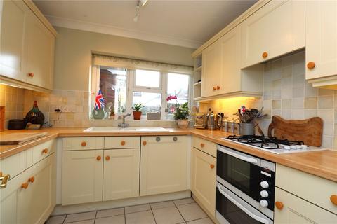 2 bedroom bungalow for sale, Marine Drive East, Barton On Sea, Hampshire, BH25