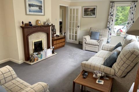 17 Bathleaze, Kings Stanley, Stonehouse, GL10 3JN