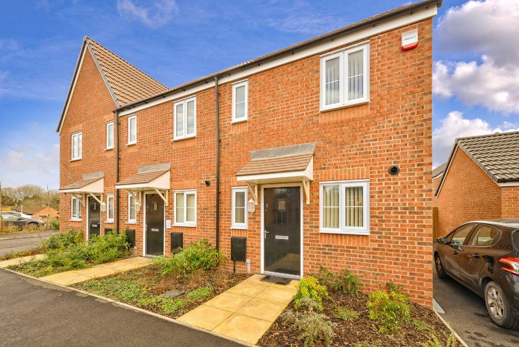 Woodlands View, Leegomery, TF1 2 bed end of terrace house £189,995