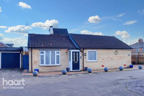 3 bedroom bungalow for sale - Durham Close, Sneinton